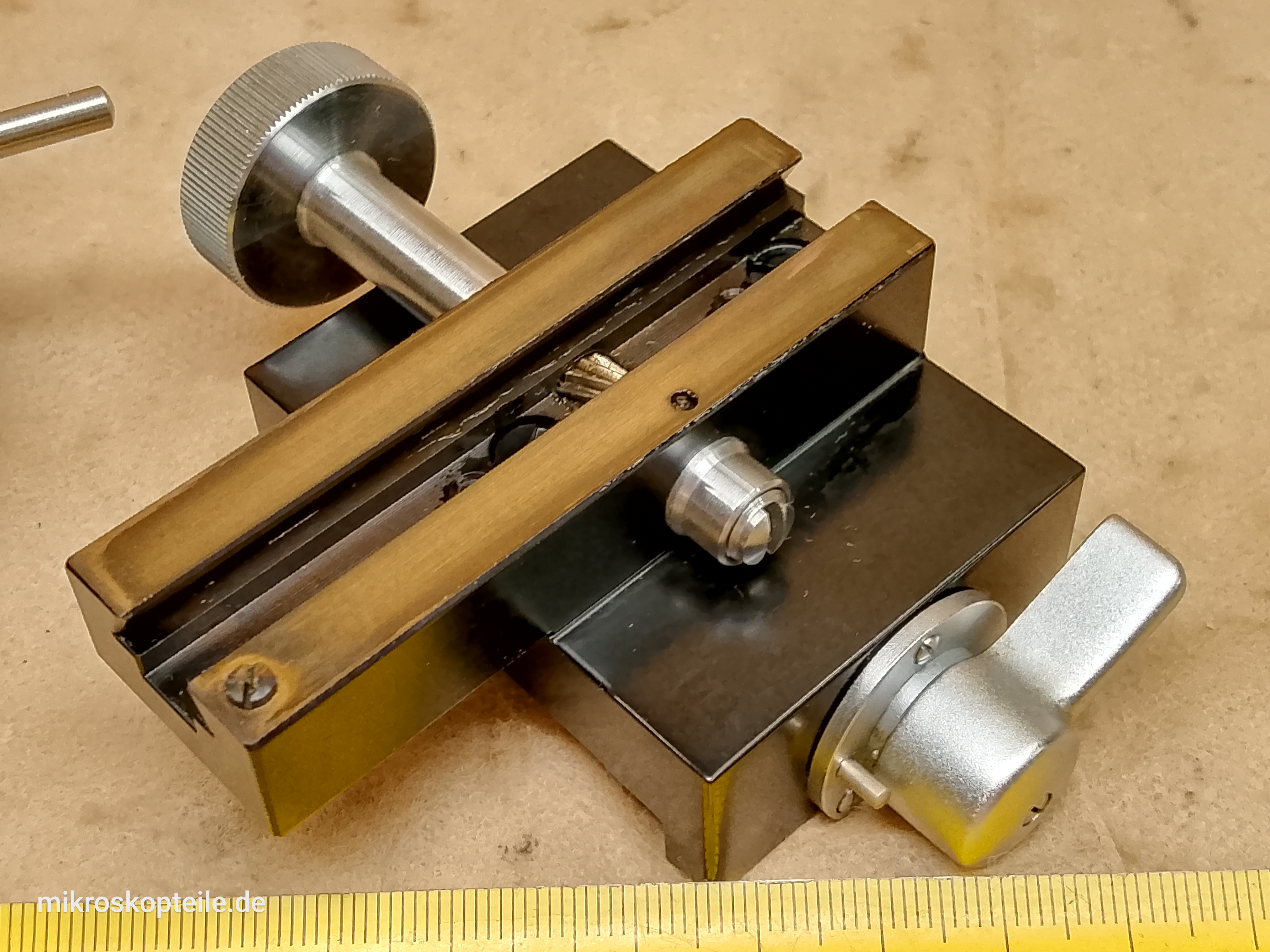 Zeiss Photomicroscope / Ultraphot - mocowanie kondensora mikroskopowego ze śrubami centrującymi, listwa zębata, uchwyt filtrów i soczewka szerokiego pola - different 15 view