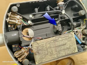 Zeiss Photomicroscope / Universal microscope heat absorbing filter and second collector lens from microscope - view #13