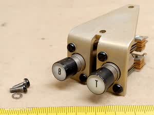 Zeiss Photomicroscope III RS - przycisk B oraz przycisk T sterowania migawką fotograficzną - different 1 view