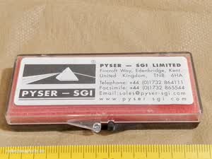 Pyser-SGI mikroskopowe szkiełko mikrometryczne S1 10mm 0.1mm Div 02A00400 Fin-16877 Graticules Ltd. - ujęcie #1