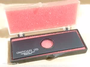 Pyser-SGI mikroskopowe szkiełko mikrometryczne z siatką S9 0,1mm grid 02A00405 FIN-19152 Graticules Ltd. - ujęcie #4