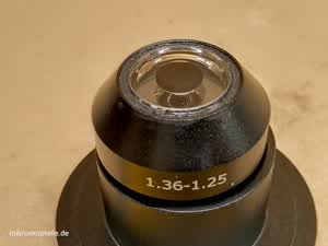 AmScope T490 DK-OIL120 - mikroskopowy olejowy kondensor ciemnego pola z N.A. 1,25 - 1,36 o średnicy 37 mm - different 7 view