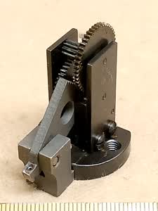 Zeiss Photomicroscope / Universal - mechanizm regulacji precyzyjnej mikroskopu | koła zębate przesuwu mikro - different 5 view