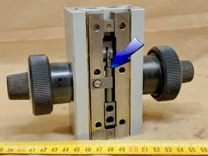 Zeiss Photomicroscope / Universal - mechanizm regulacji precyzyjnej mikroskopu | koła zębate przesuwu mikro - different 19 view