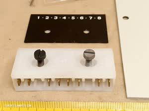 Carl Zeiss Jena Jenaval - elektryczna listwa rozdzielcza 6V w mikroskopie z pokrywą tylną | też dla Jenalumar i Jenavert - thumbnail