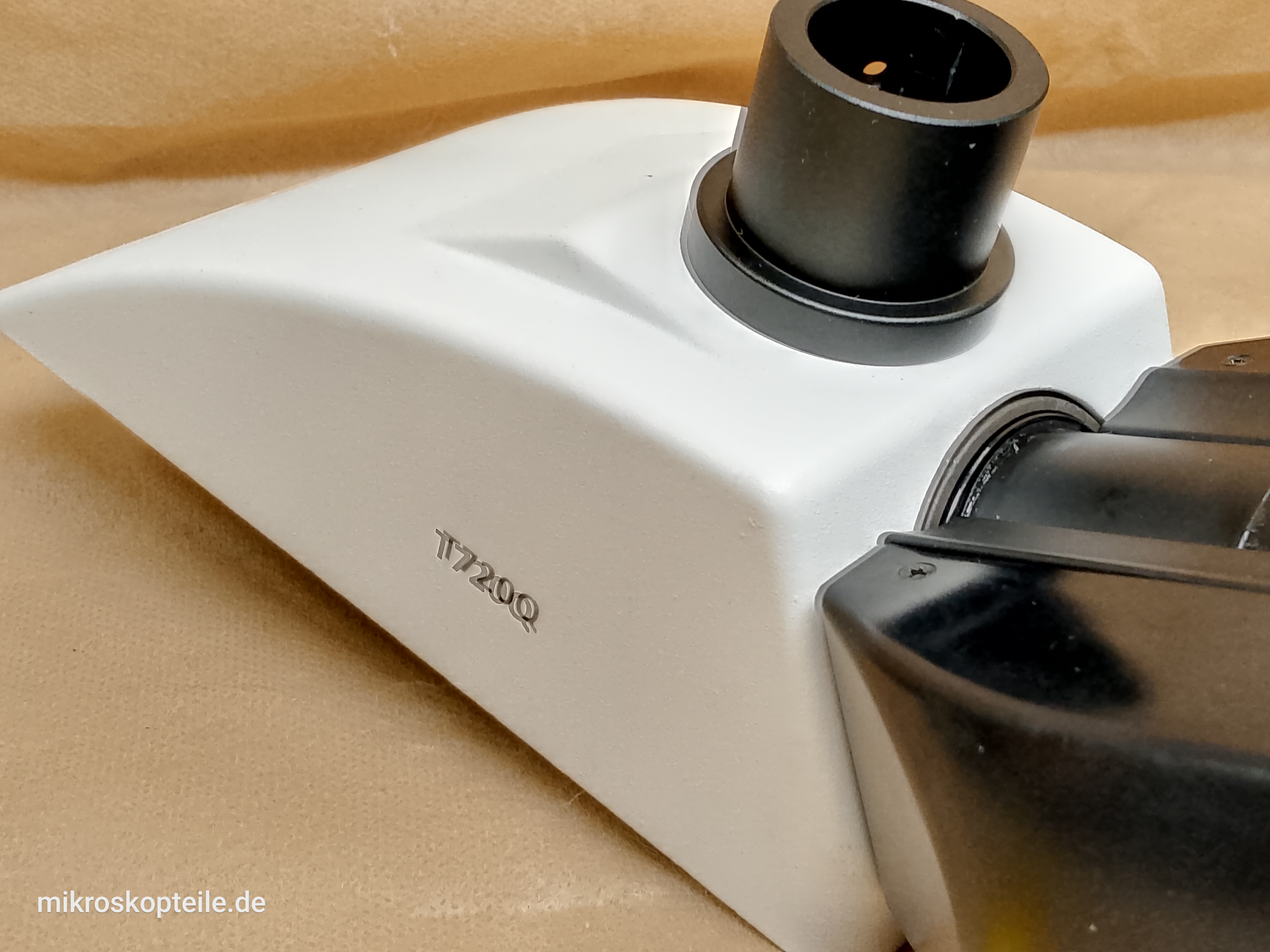 AmScope T720Q - mikroskopowa głowica trino z wyjściem na kamera lub aparat foto - ujęcie #14