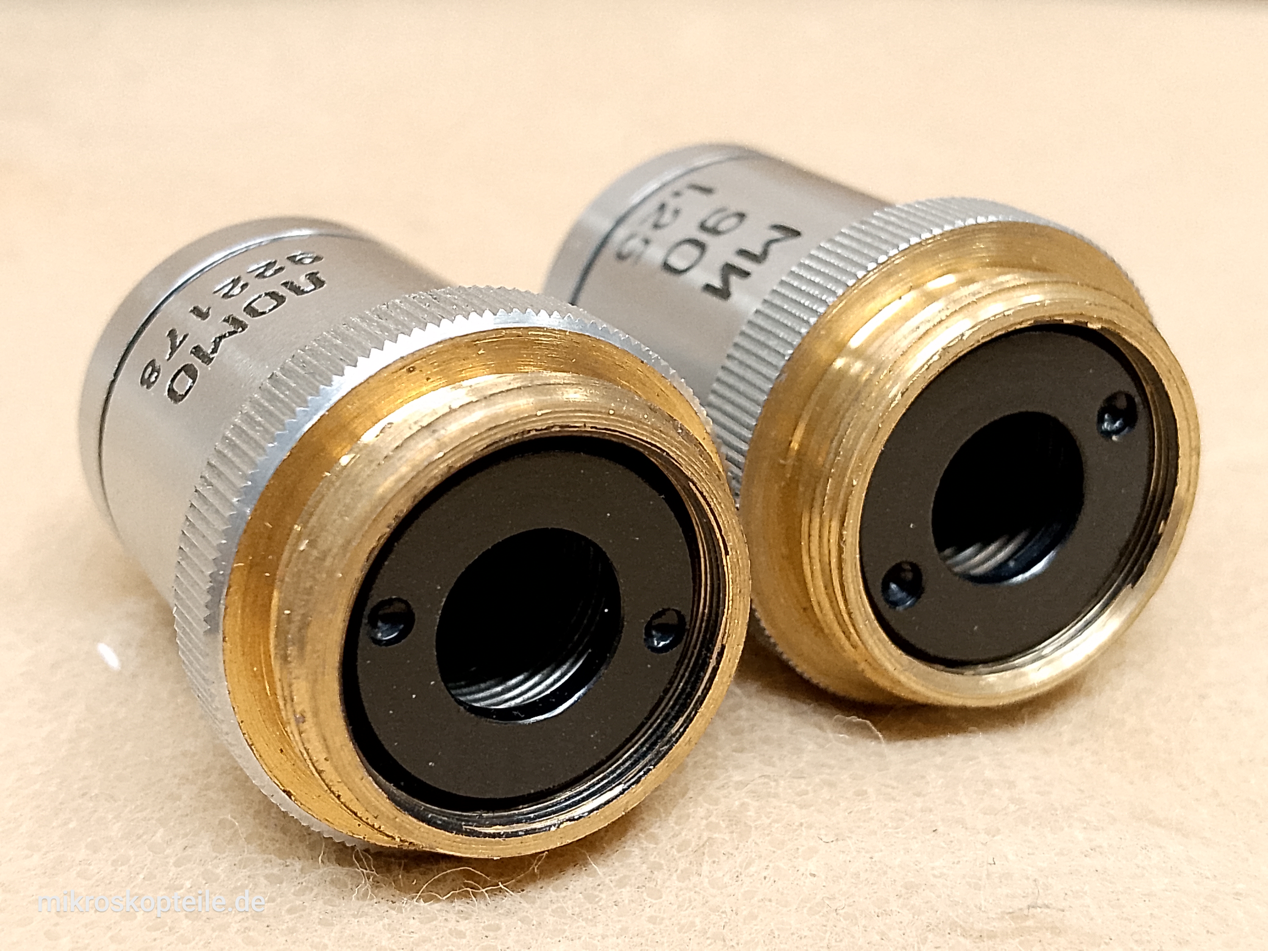 LOMO MI 90 1.25 microscope objective 1992 | ЛОМО Oil 90x Biolam and Olympus CH compatible - different 4 view
