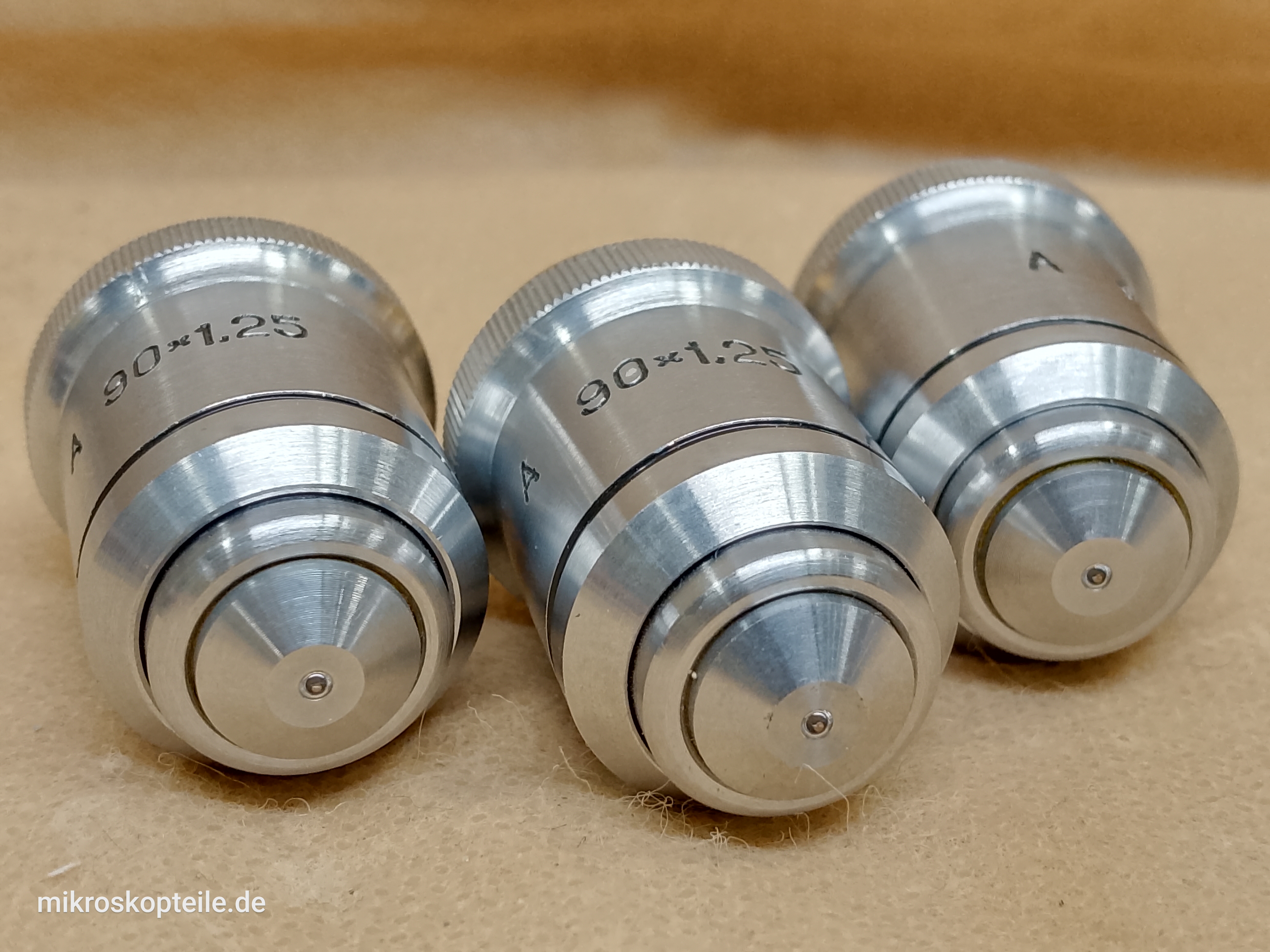 LOMO / Bresser Biolam 90x Oil microscope objective A 90*1.25 with RMS thread - view #3