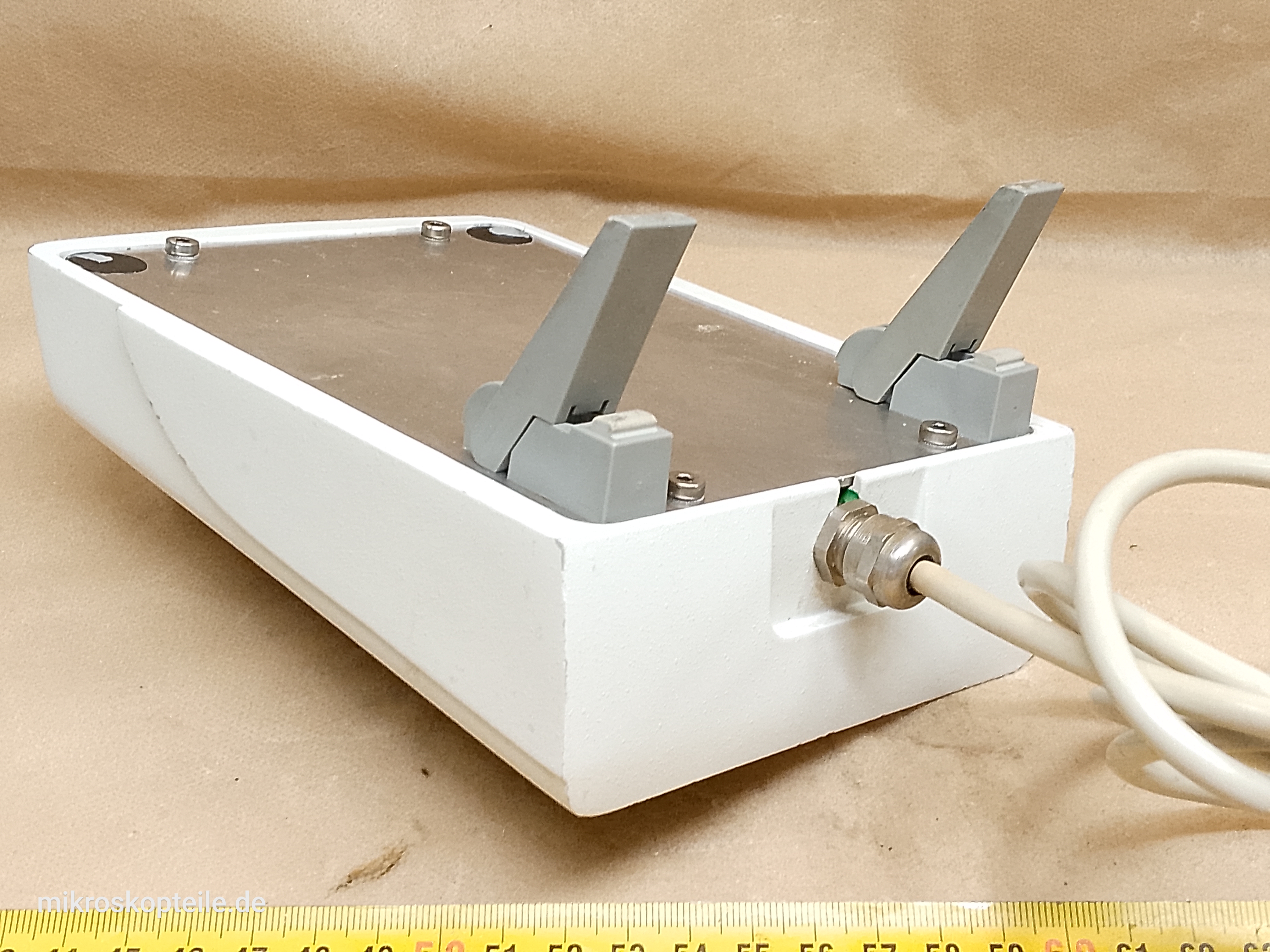 Leica DSC1 rotary disc microtome controller PN 14050534242 | remote console 14050534241 - different 10 view