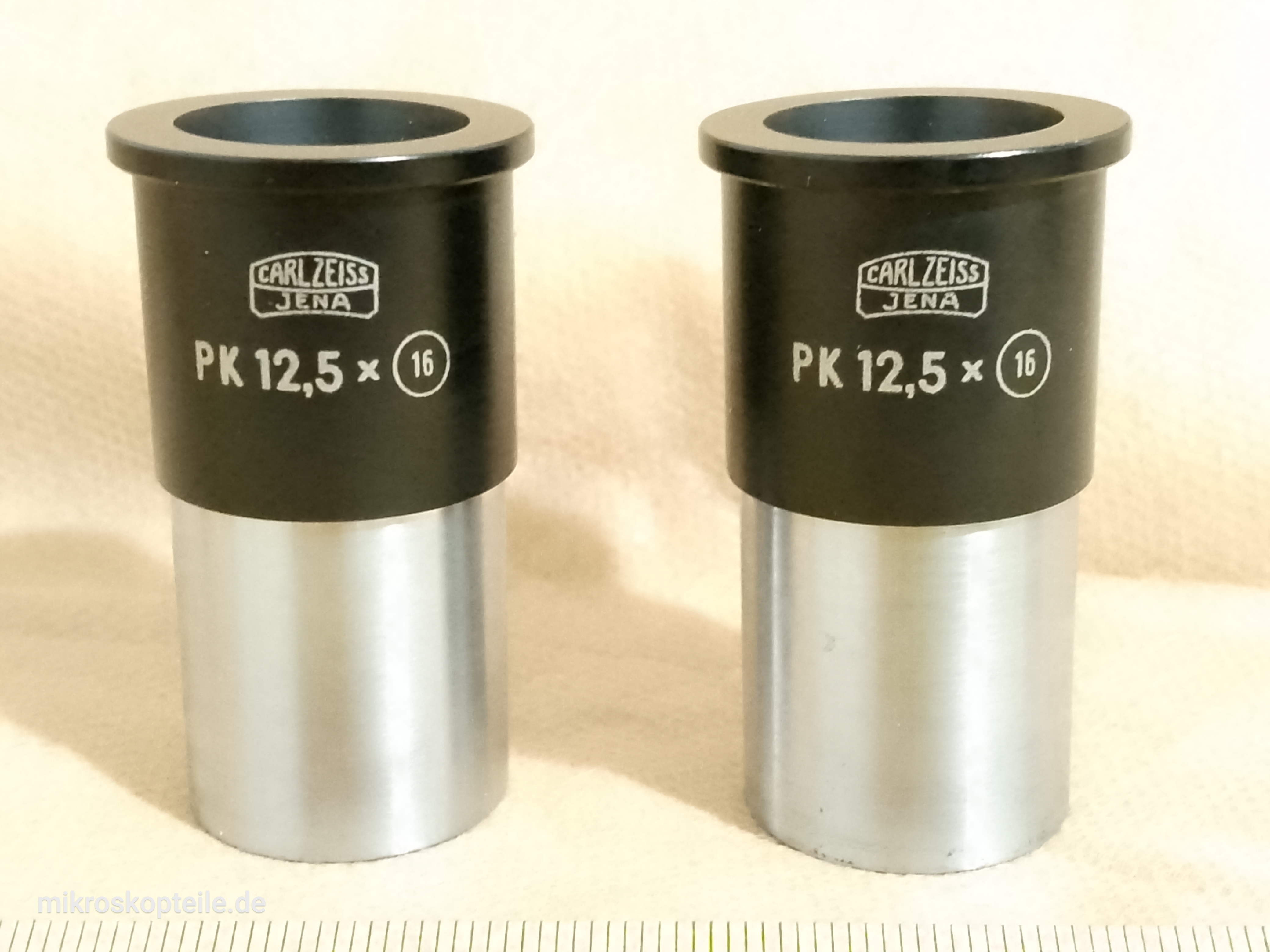 Carl Zeiss Jena PK 12,5x (16) - Okulary mikroskopowe o średnicy montażowej 23,2mm (para) - ujęcie #2