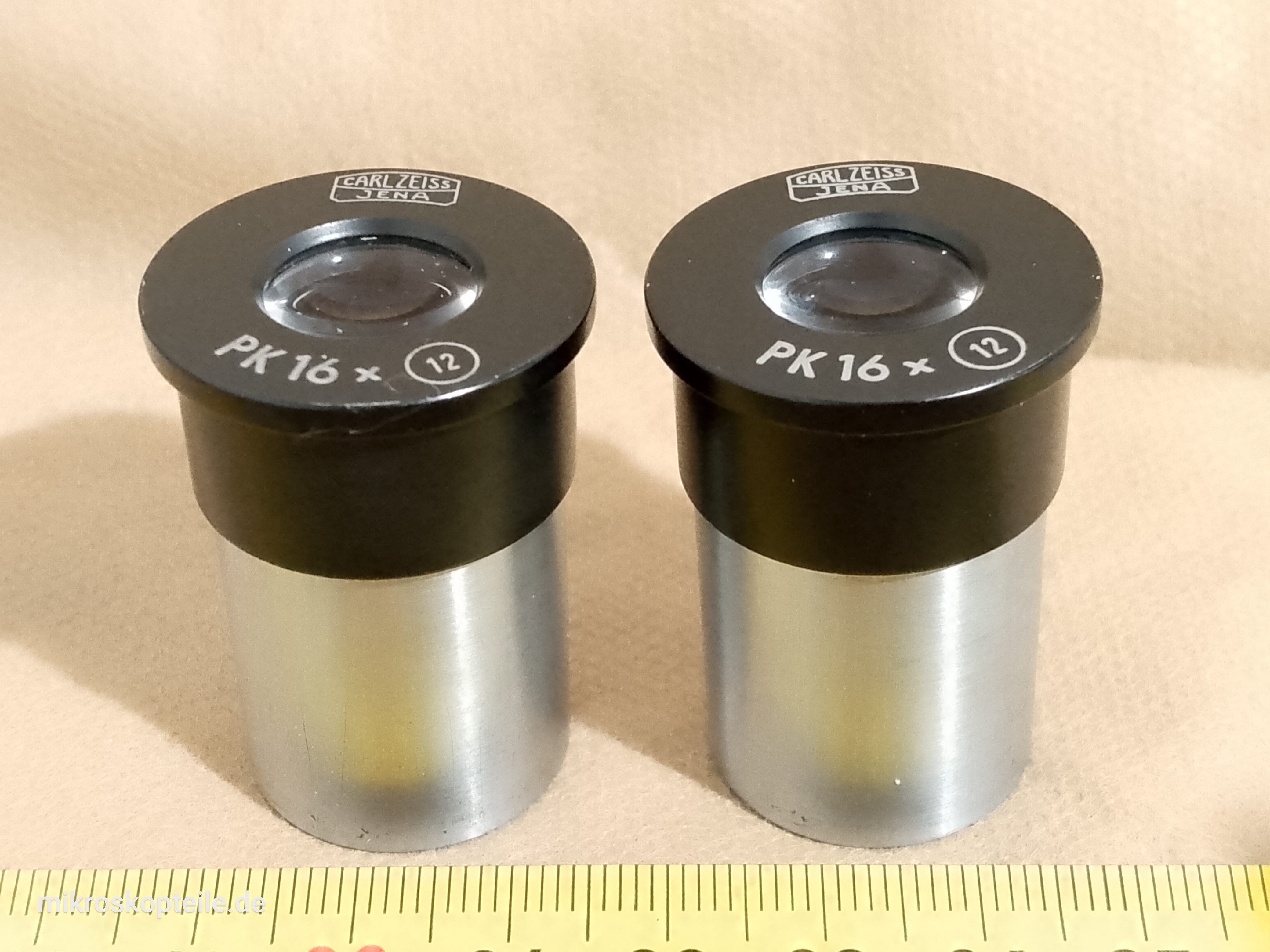 Carl Zeiss Jena PK 16x (12) Mikroskop Okulare mit einem Montagedurchmesser von 23,2mm (Paar) - different 1 view
