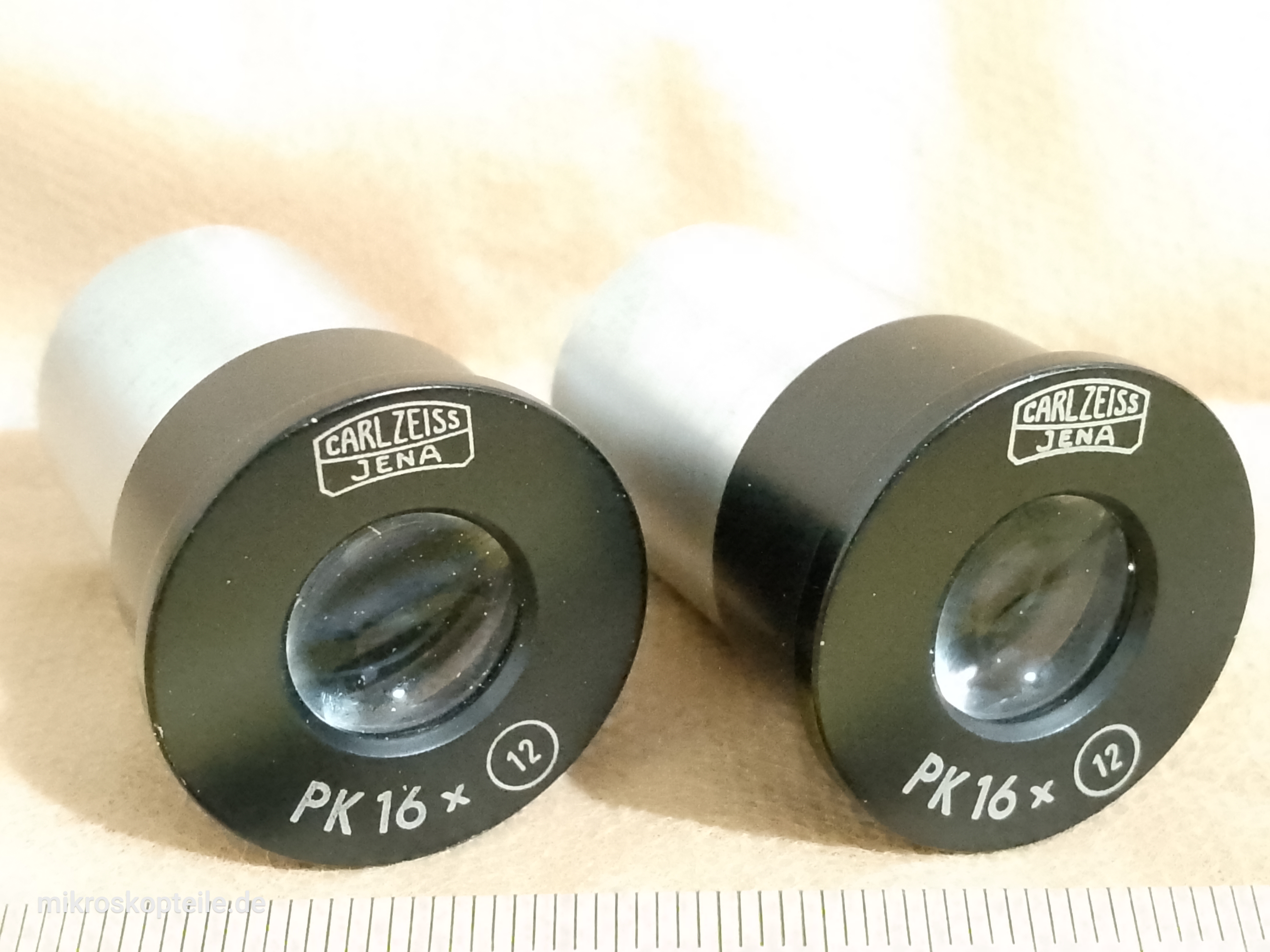 Carl Zeiss Jena PK 16x (12) Mikroskop Okulare mit einem Montagedurchmesser von 23,2mm (Paar) - different 3 view