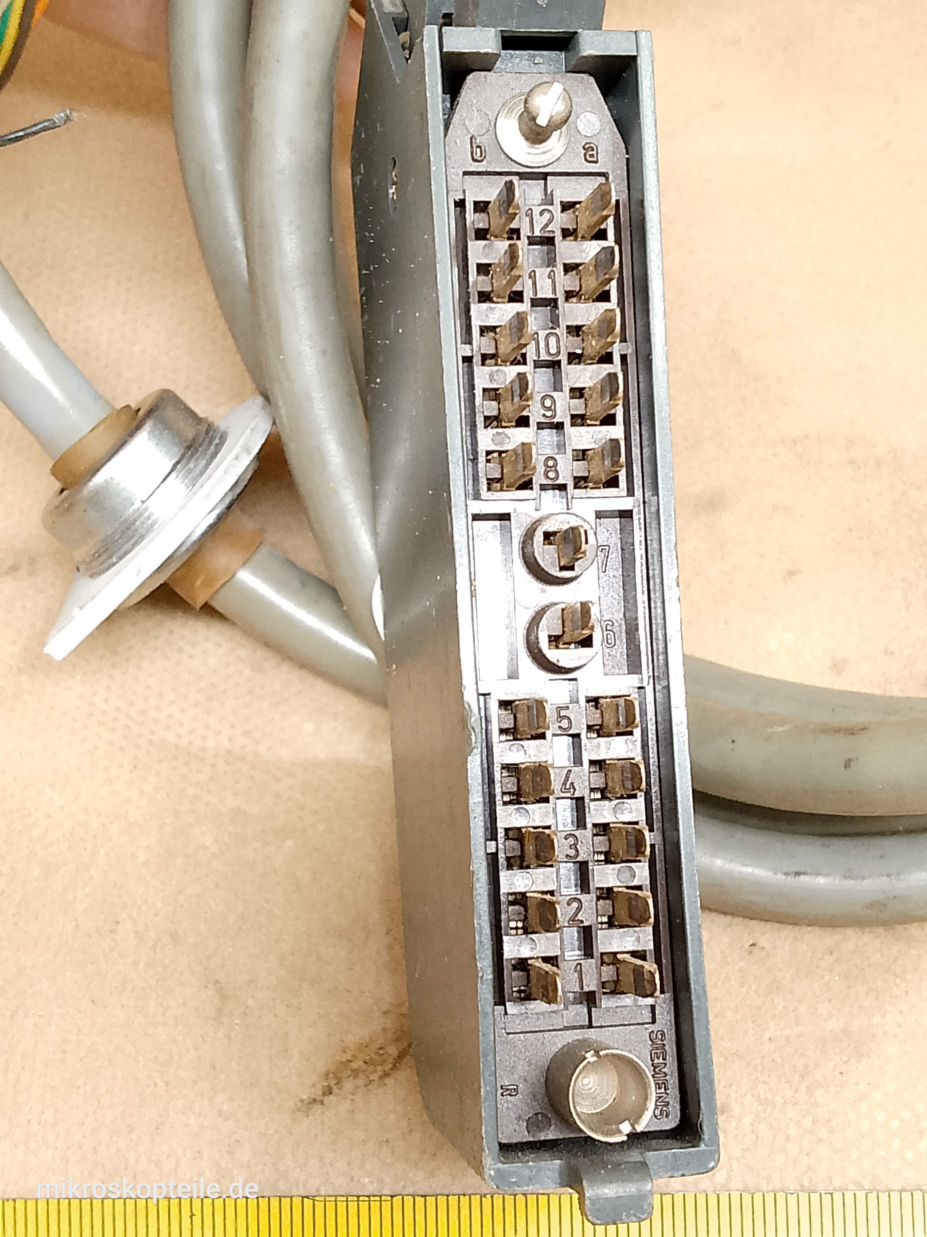 Zeiss Photomicroscope III RS Mikroskop Anschlusskabel für die Belichtungsautomatik mit Stecker 22-polig, 2x10 - Ansicht #2