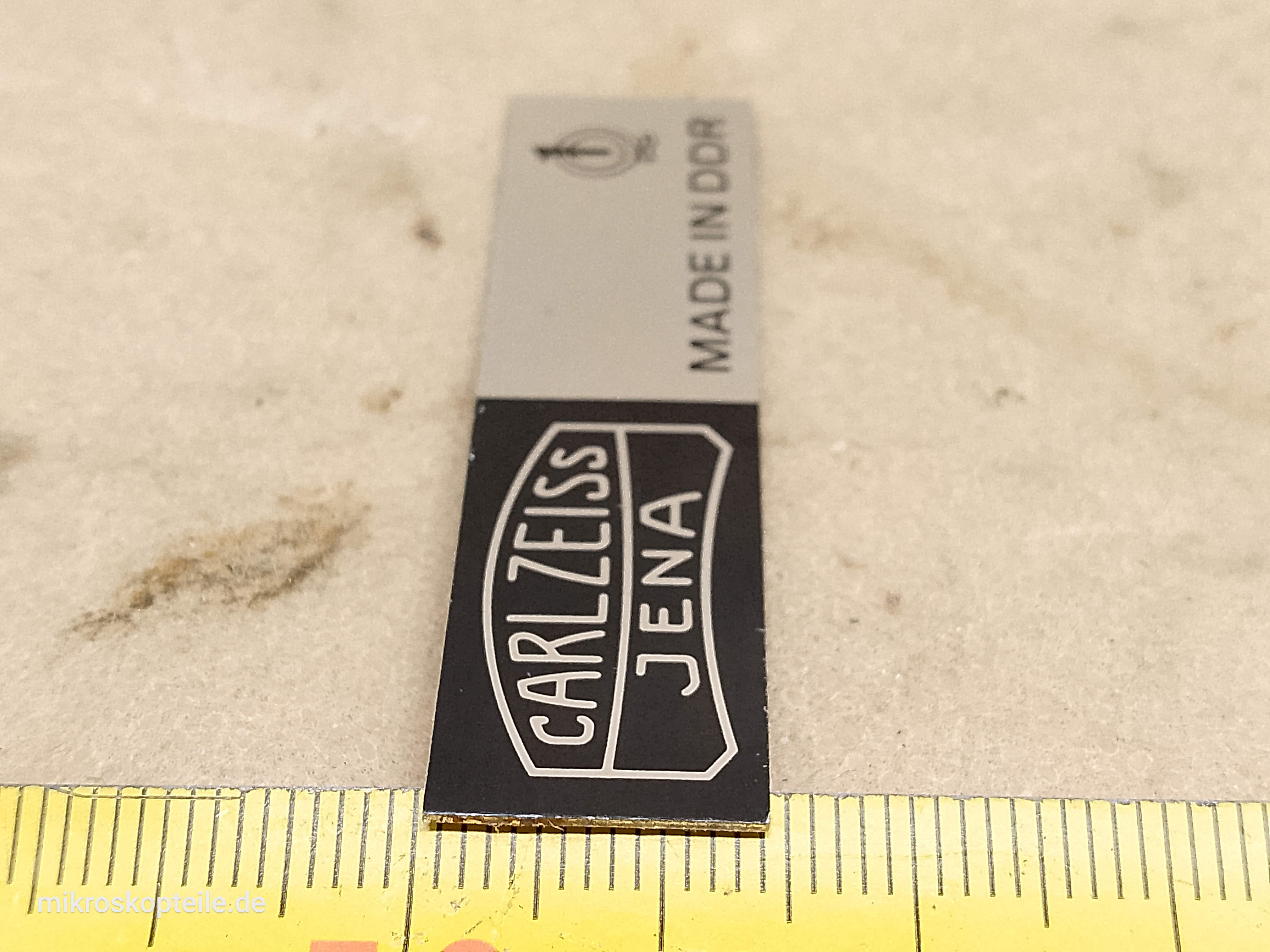 Carl Zeiss Jena Mikroskop Namenschild mit Herstellerlogo - different 3 view