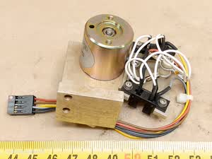 Zeiss Axiovert 100M microscope rotary solenoid Kuhnke D23 LOL-F 24VDC 100%ED - different 4 view