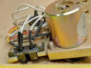 Zeiss Axiovert 100M microscope rotary solenoid Kuhnke D23 LOL-F 24VDC 100%ED - different 6 view