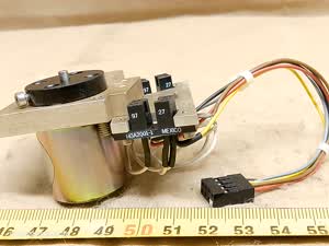 Zeiss Axiovert 100M microscope rotary solenoid Kuhnke D23 LOL-F 24VDC 100%ED - different 8 view