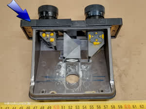 Leitz Wetzlar 512821/20 microscope right front cover plate for binocular head - different 7 view