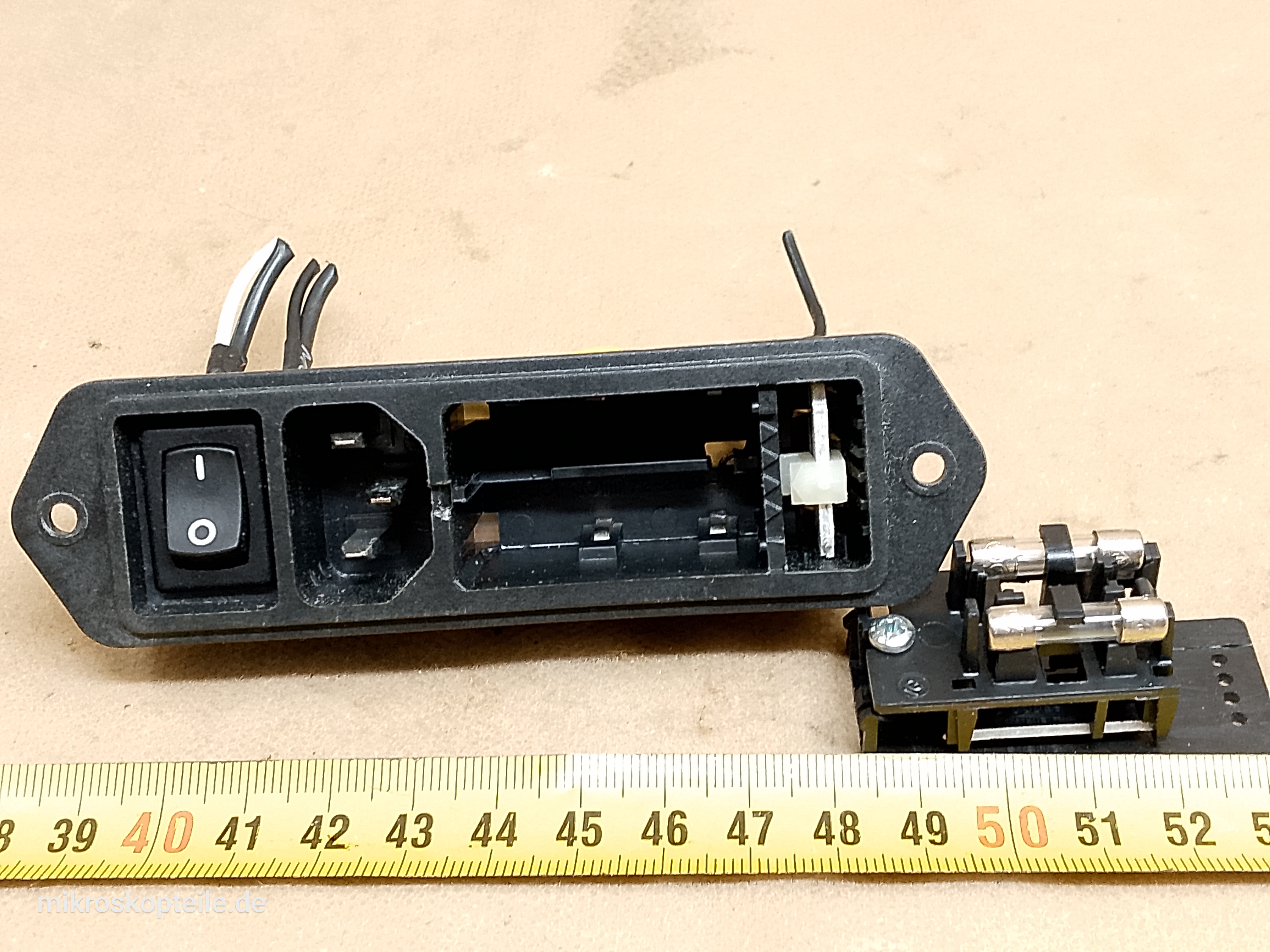 Zeiss 451749 - Corcom 6VM4S Netzeingang mit Spannungswahl und Sicherungen für das Axiovert Bedienpult - Ansicht #6