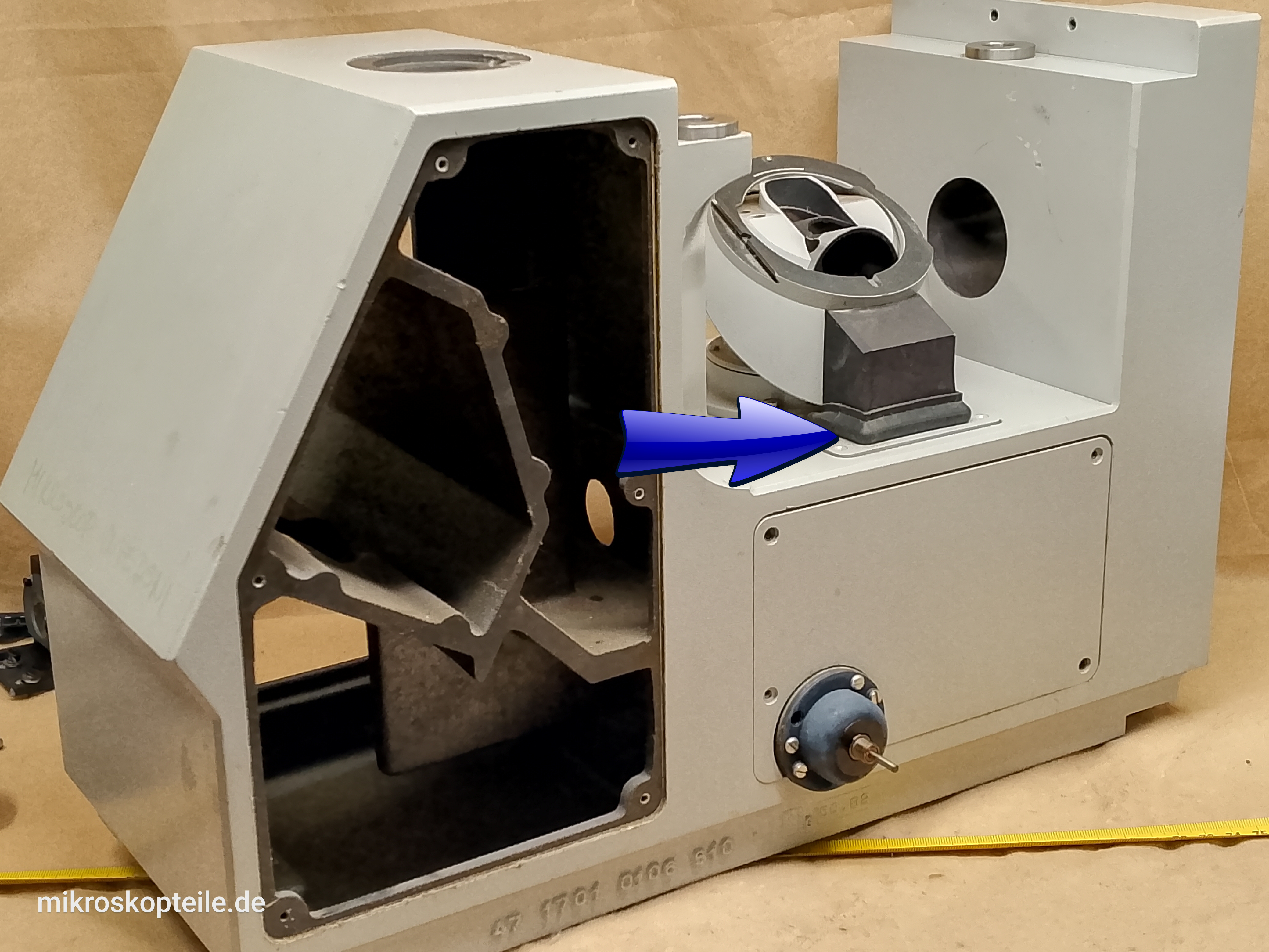 Zeiss IM 35 / ICM 405 Gummidichtung für die Fokussierachse des Objektivrevolvers am inversen Mikroskop - Ansicht #9