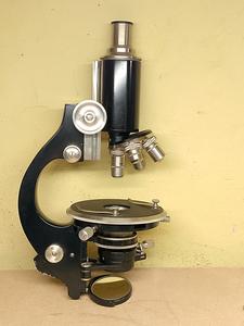 Hertel & Reuss Vintage Black microscope - view no. 1