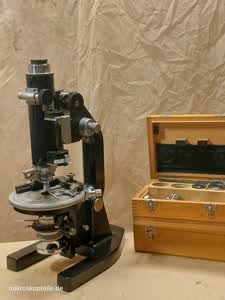Lomo MIN-4 microscope - view no. 1