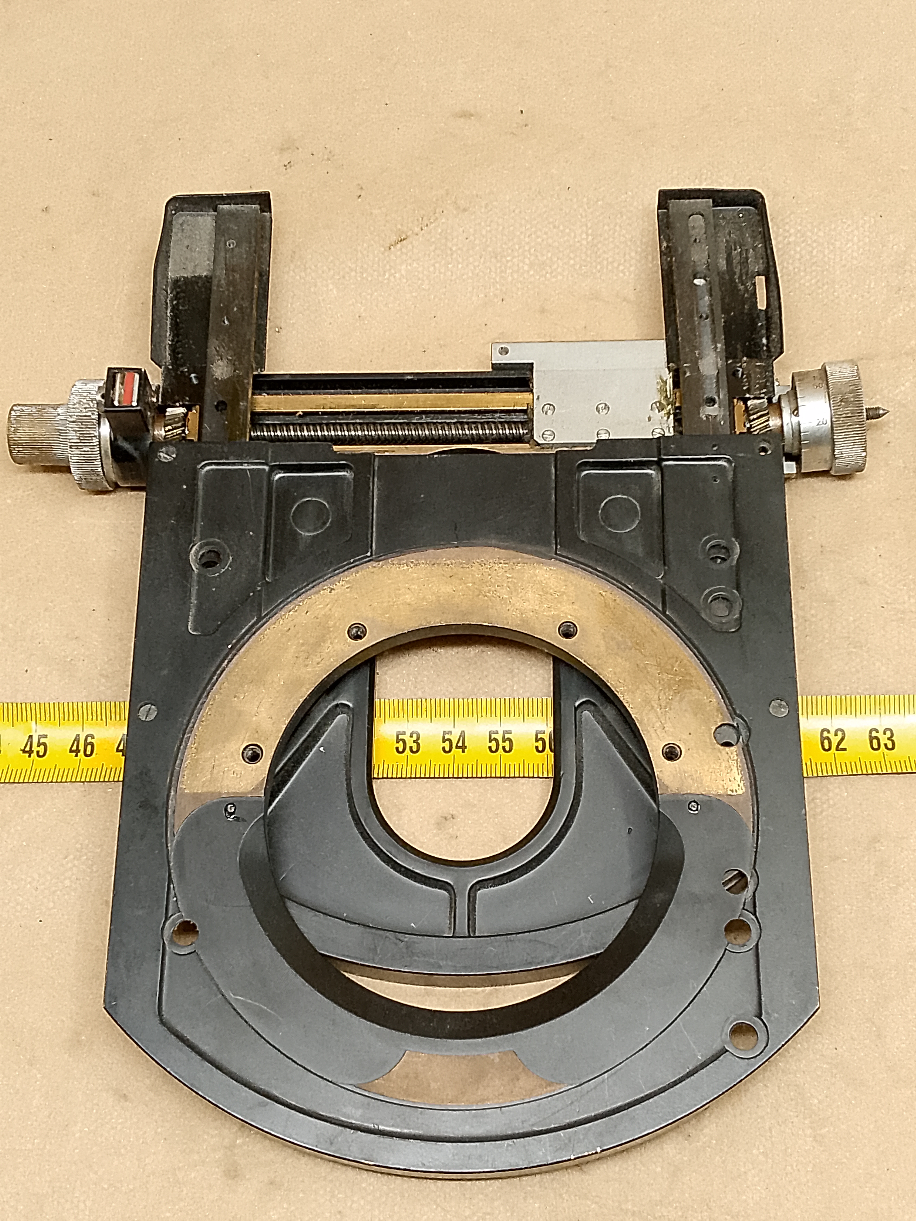 Zdjęcie części mikroskopowej Zeiss Standard Objekttisch