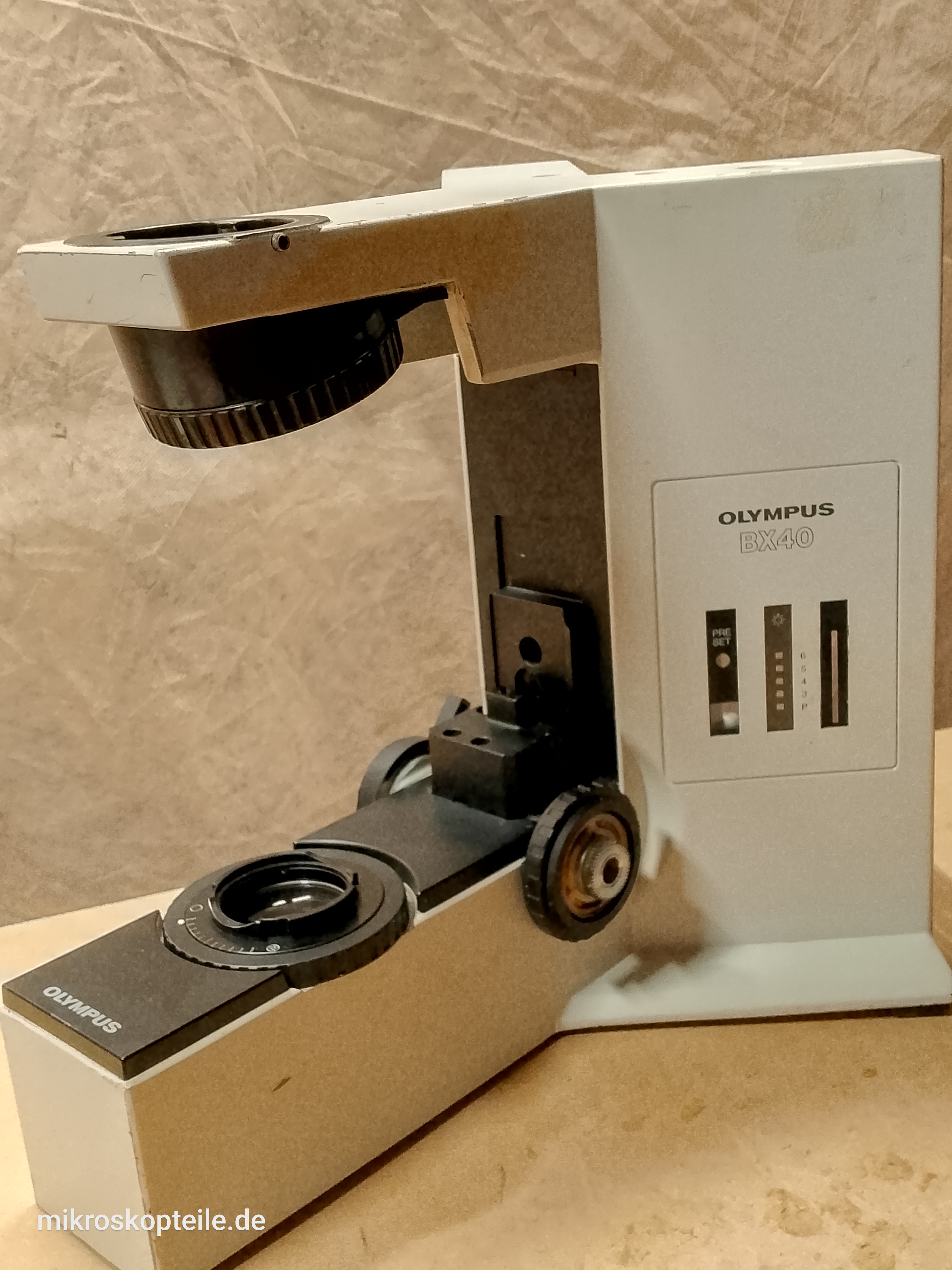 Na zdjęciu jest mikroskop Olympus BX40 - zdjęcie #2