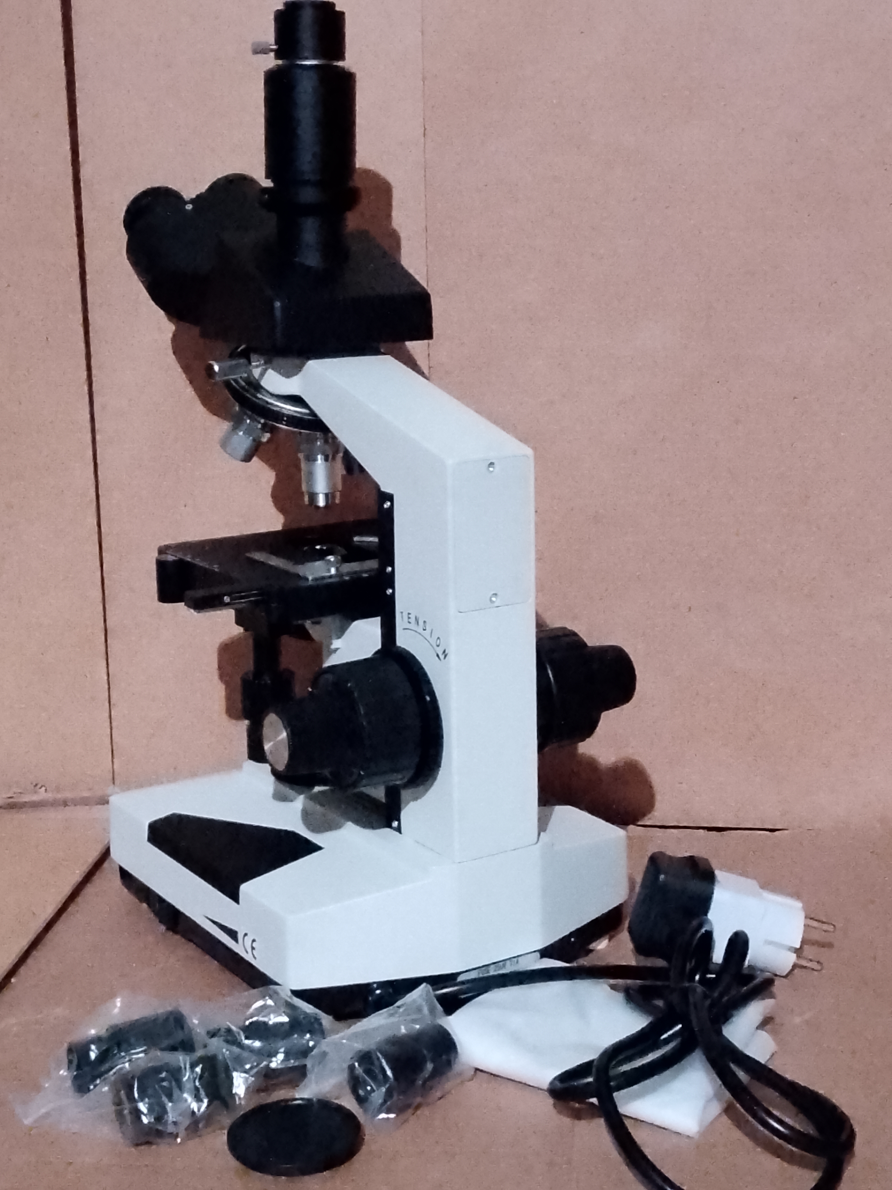 Mikroskop AmScope T490 - different 2 view