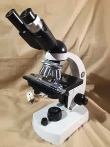 Na zdjęciu jest mikroskop CBS Binocular Model 02 - zdjęcie #7