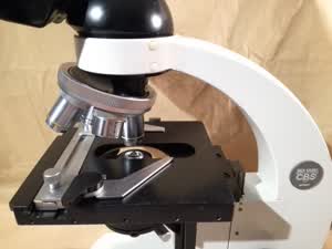 Na zdjęciu jest mikroskop CBS Binocular Model 02 - zdjęcie #16
