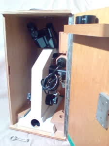 Das Foto zeigt ein CBS Binocular Model 01 Mikroskops - Foto #9